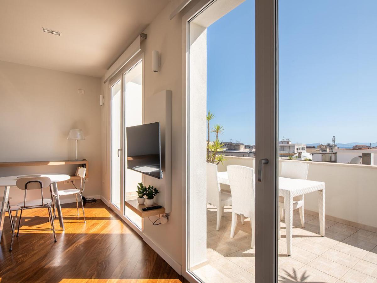 Penthouse Center Apartment Cagliari Exterior photo